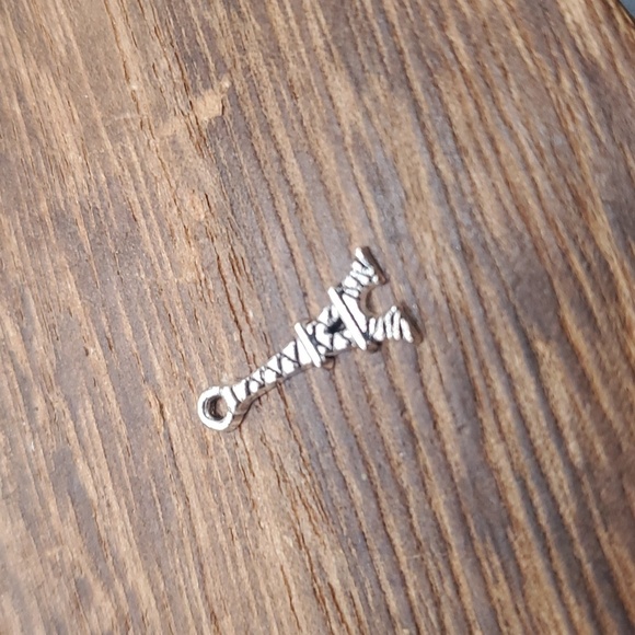 P135 eiffel tower charm - Picture 1 of 2